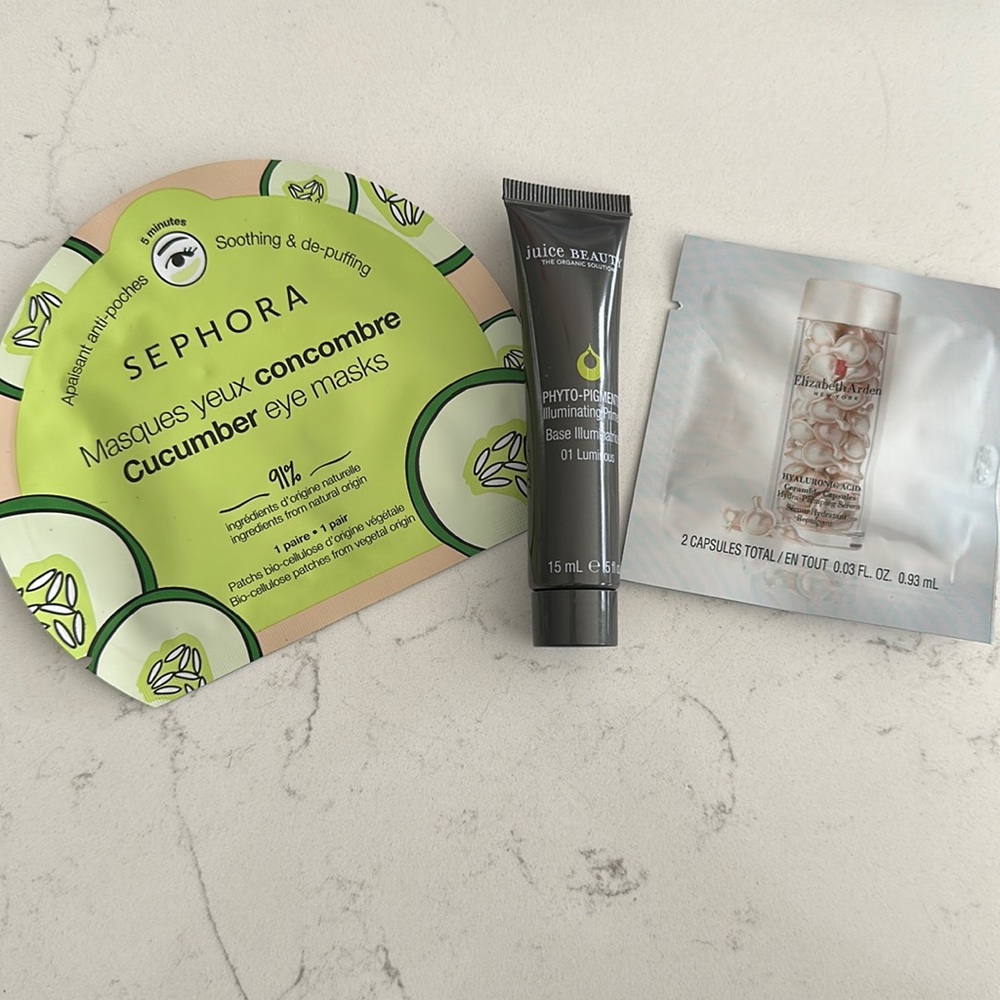 3 ITEM BEAUTY BAG W/ A MYSTERY HIGH END SAMPLE